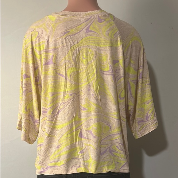 Fabletics Womens Yellow Purple Samara Raglan Cropped Shirt Size  1X - Picture 7 of 10